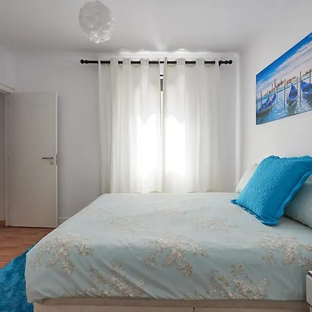 Apartamento T3 In Casa Da Mariquinhas Lisboa